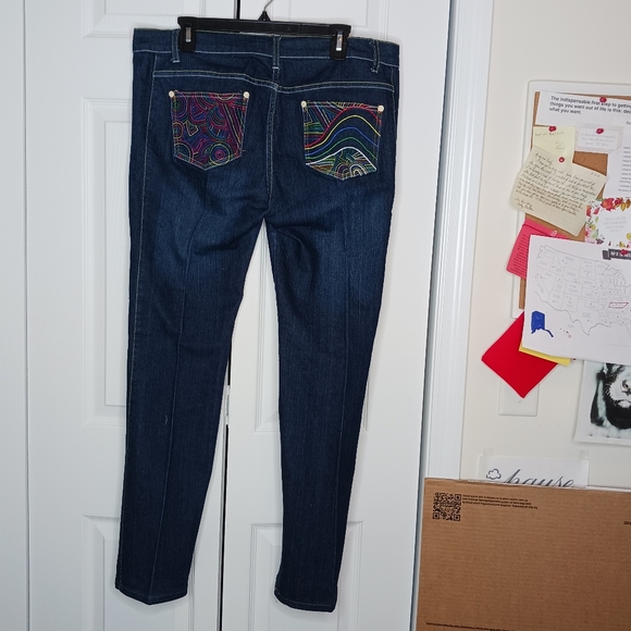 Coogi Embroidered Dark Wash Jeans Sz 13/14 NWOT - Picture 4 of 16